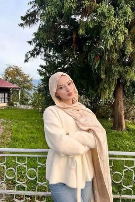 Çekmeköy Escort Yağmur Fotoğrafı (4)